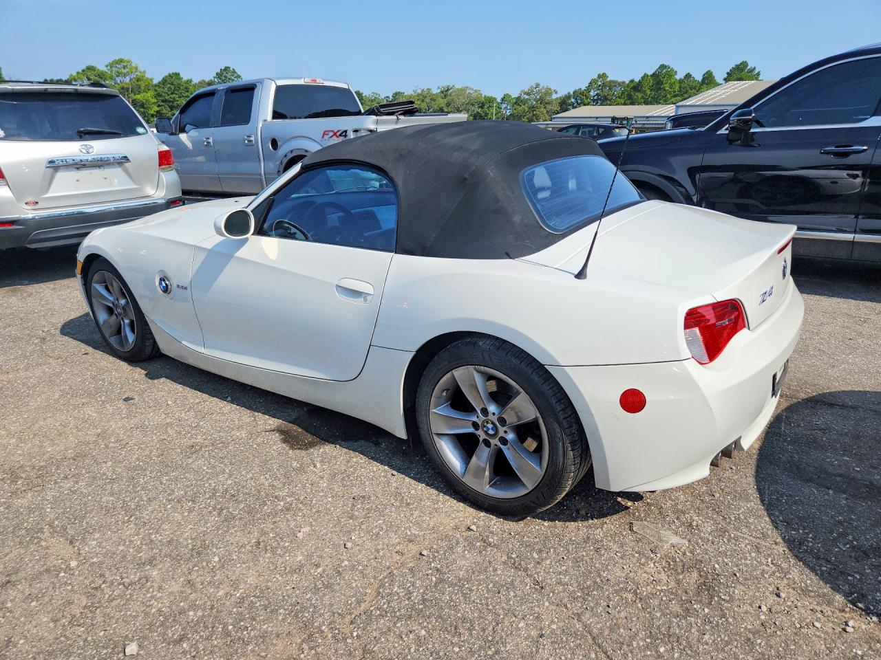 2007 Bmw Z4 3.0 White vin: 4USBU33517LW71542