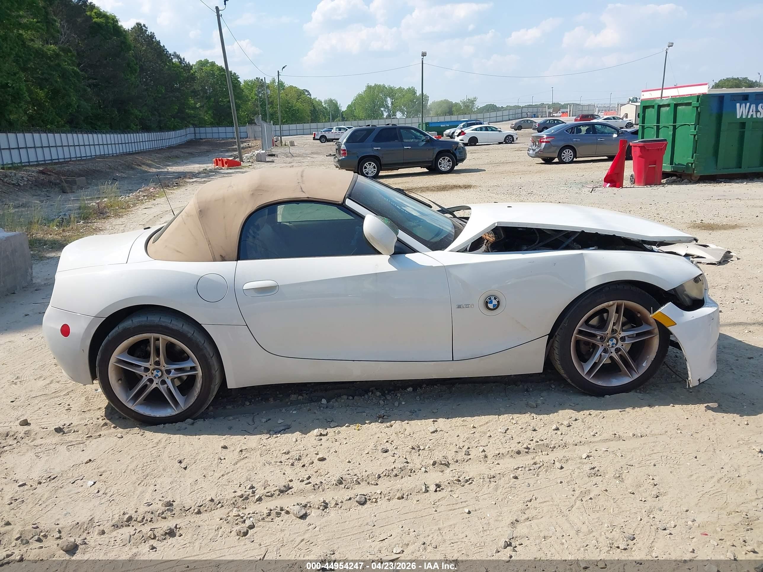 2006 Bmw Z4 3.0i White vin: 4USBU33556LW69047