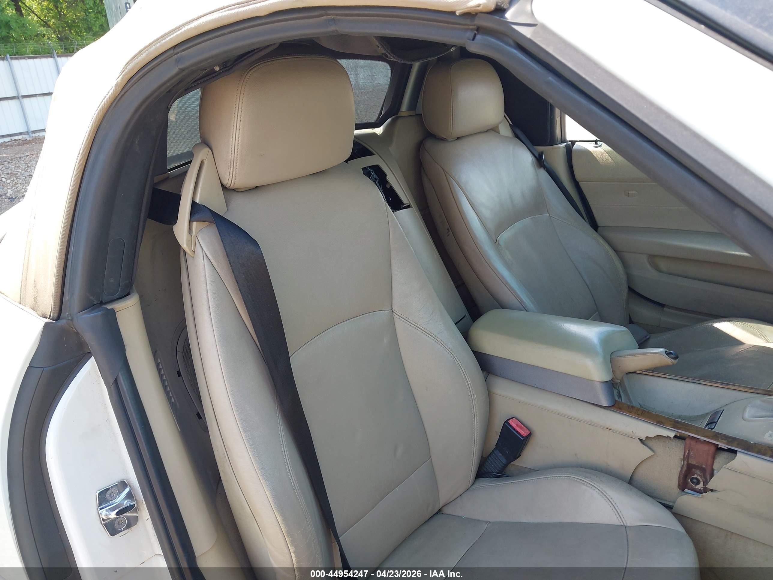 2006 Bmw Z4 3.0i White vin: 4USBU33556LW69047