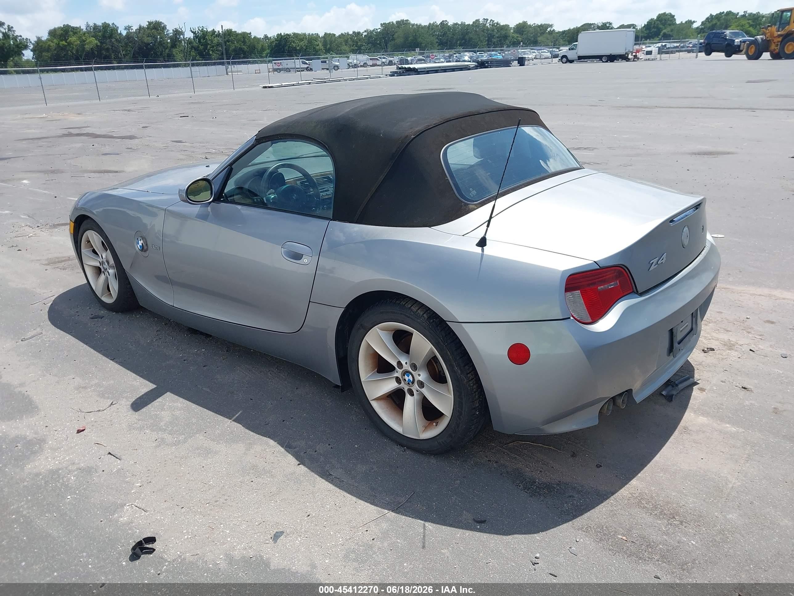 2007 Bmw Z4 3.0i Silver vin: 4USBU33557LW70815