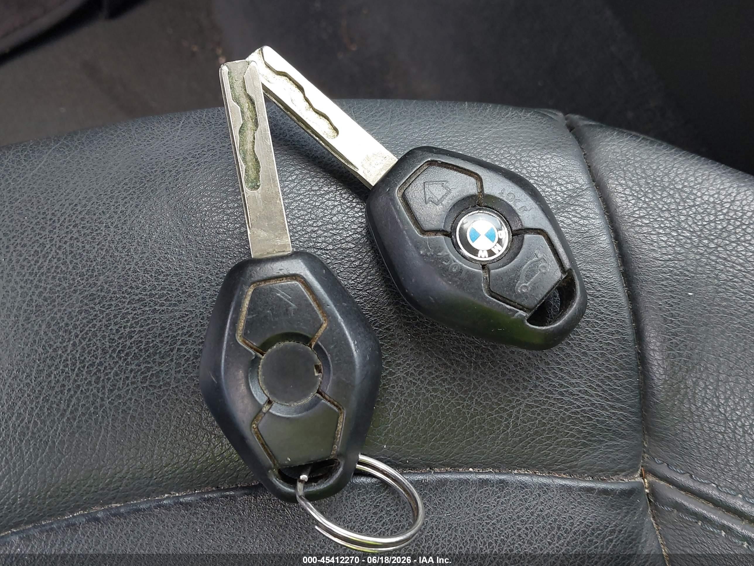 2007 Bmw Z4 3.0i Silver vin: 4USBU33557LW70815