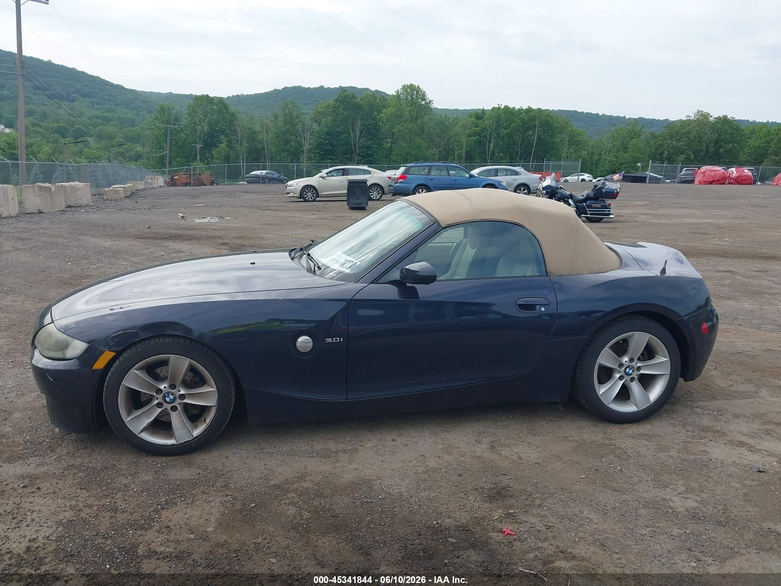 2006 Bmw Z4 3.0i Blue vin: 4USBU33566LW69073