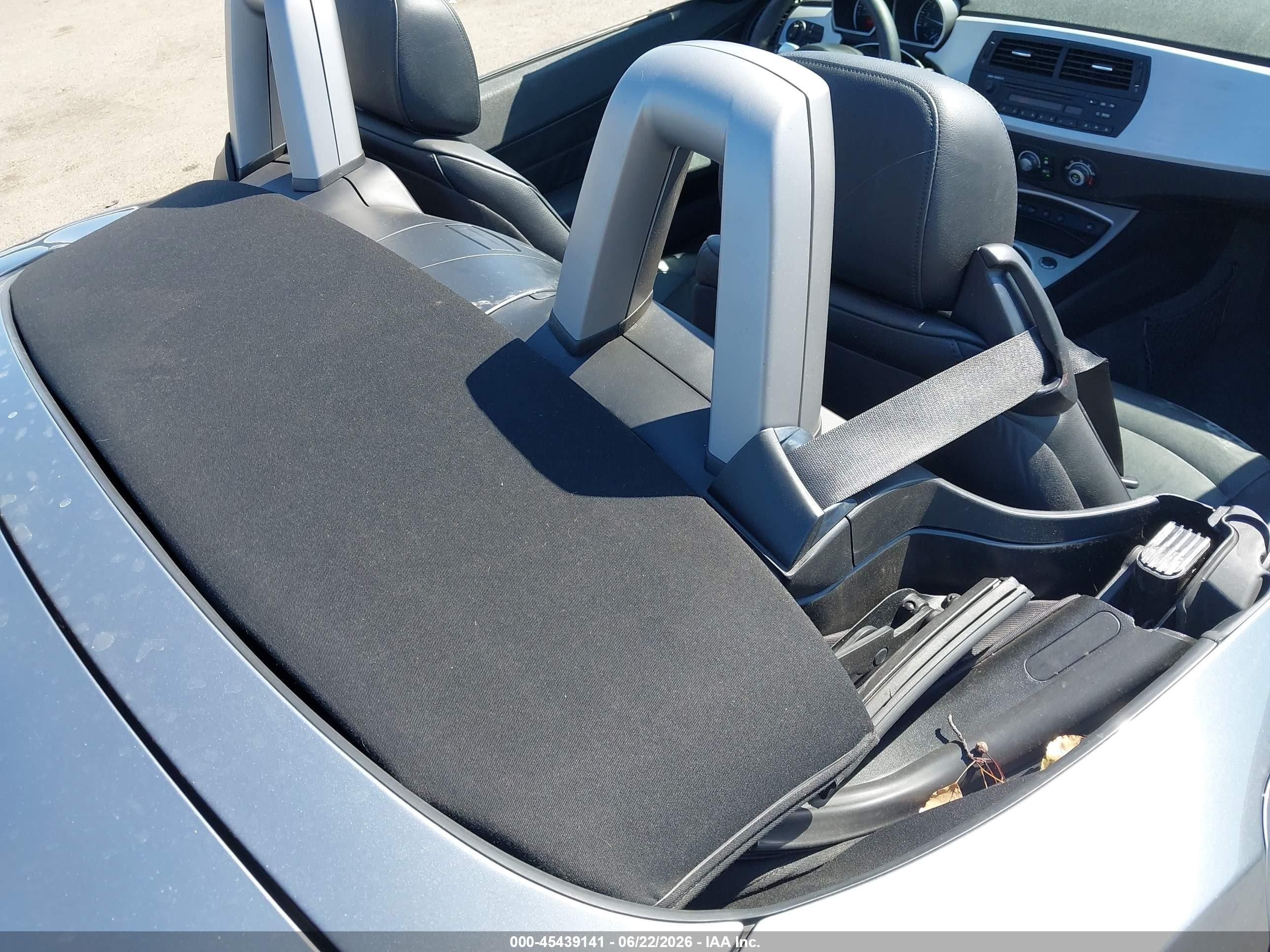 2008 Bmw Z4 3.0i Silver vin: 4USBU33578LW75399