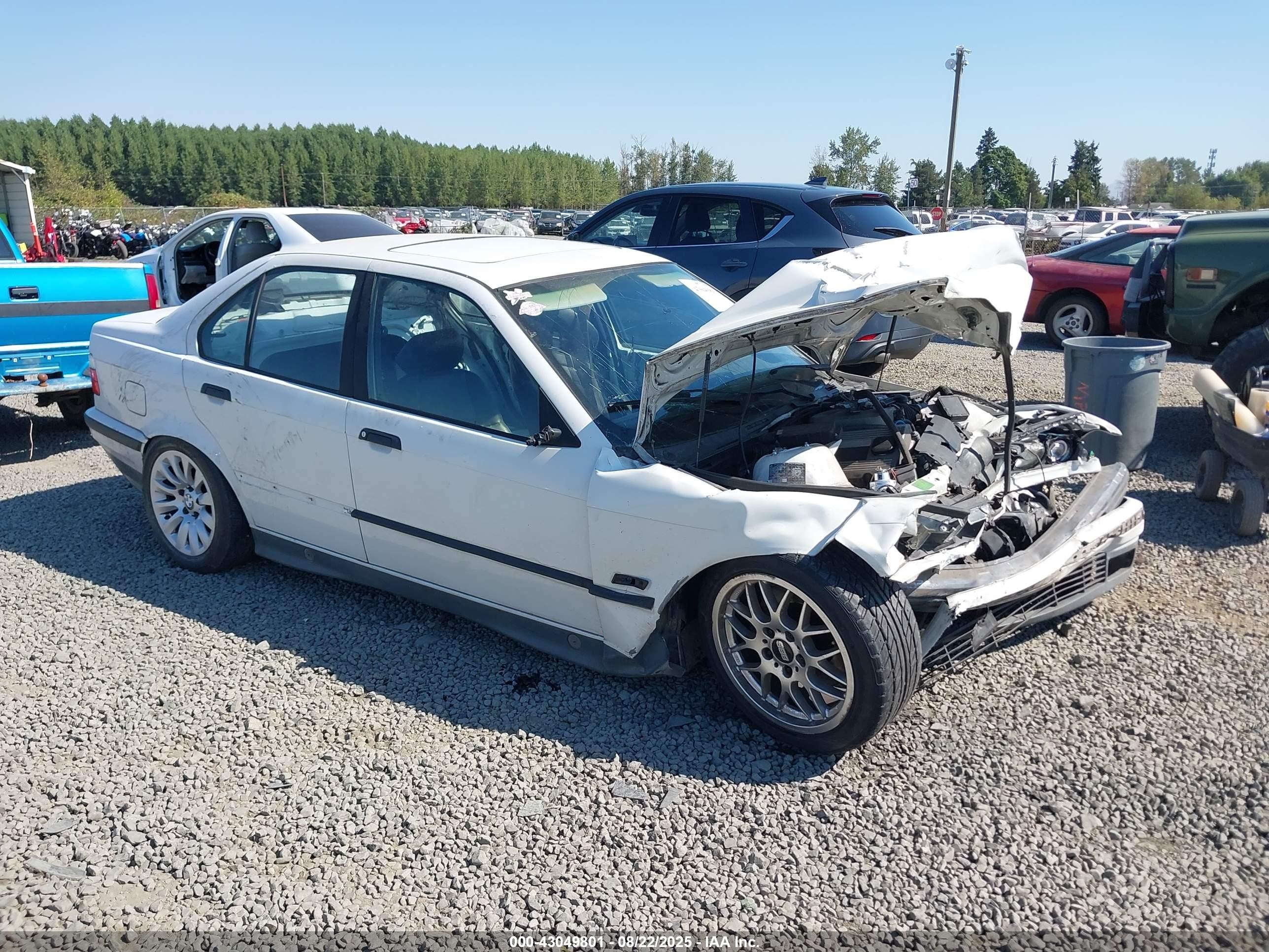 1995 Bmw 318 I White vin: 4USCC7322SLA02471