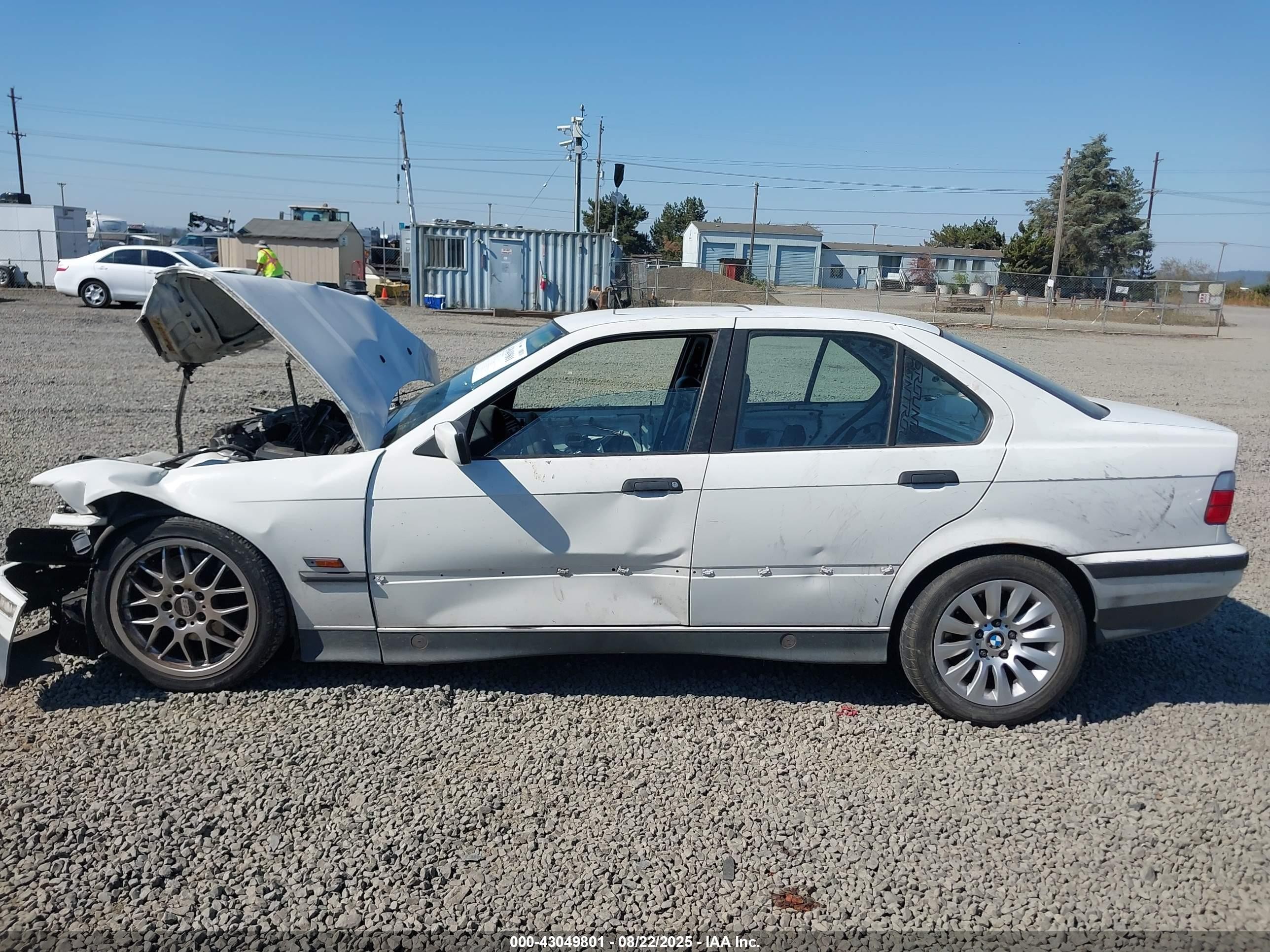 1995 Bmw 318 I White vin: 4USCC7322SLA02471