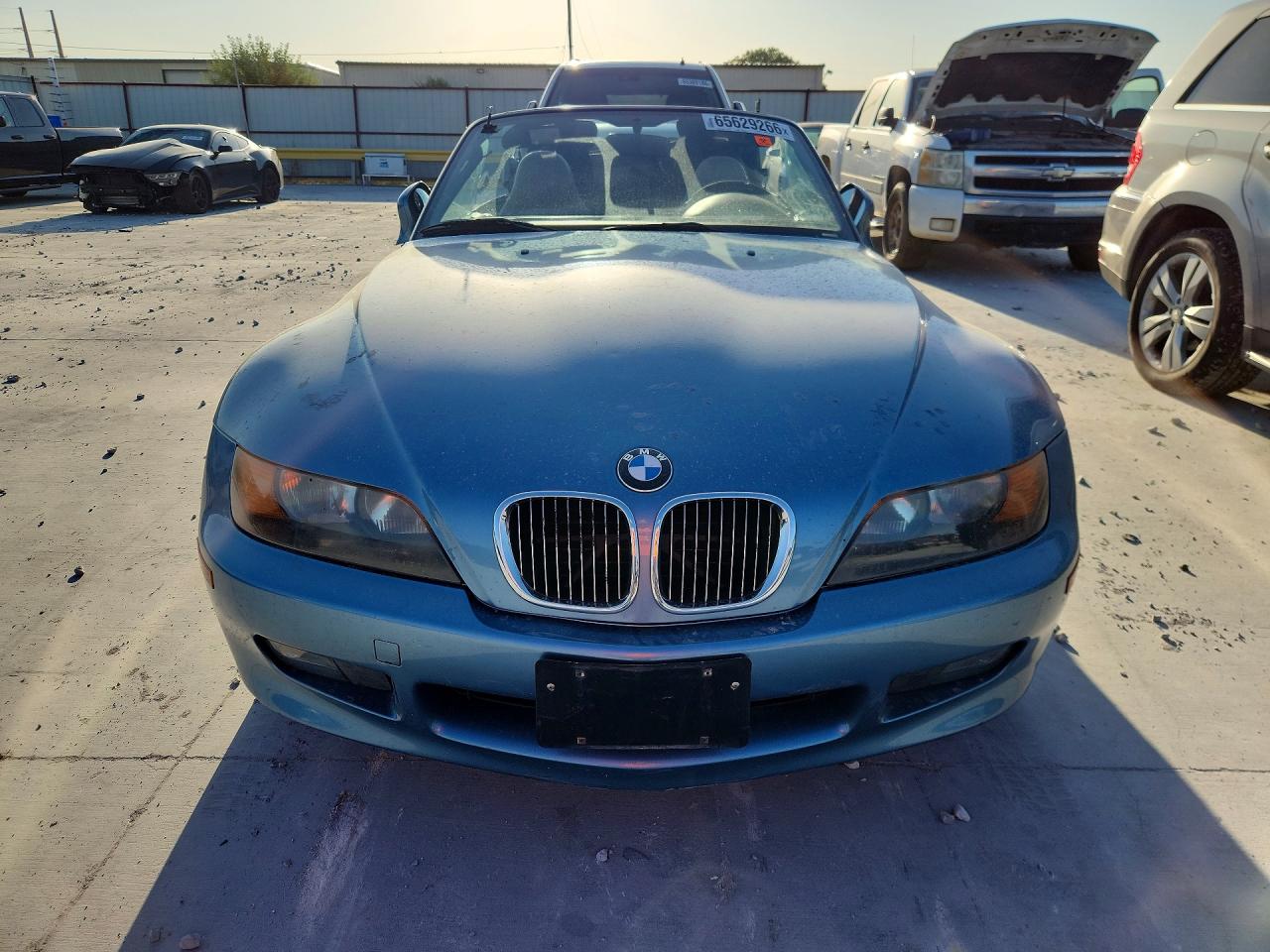 1998 Bmw Z3 1.9 Blue vin: 4USCH7324WLE07125