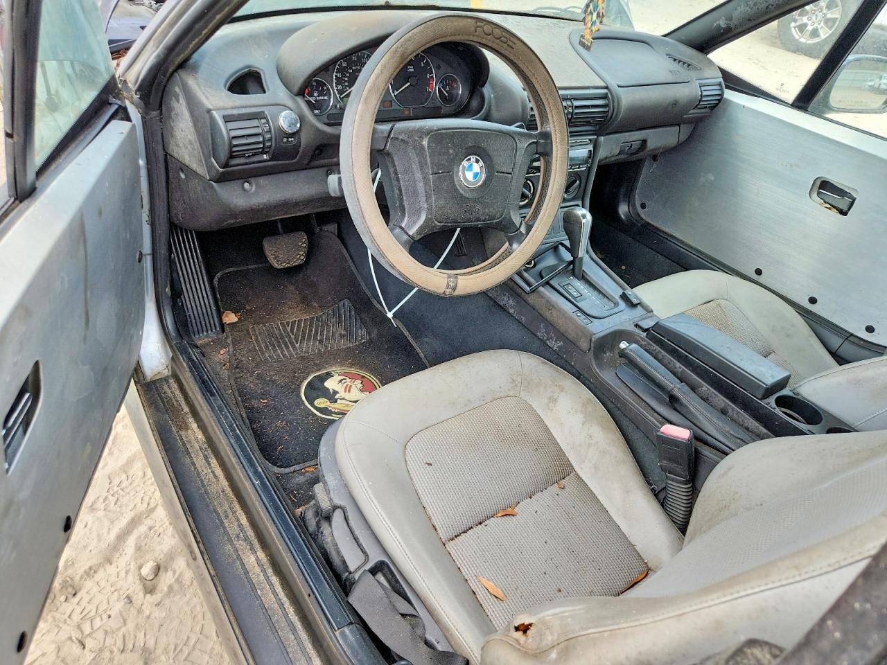 1997 Bmw Z3 1.9 Black vin: 4USCH7325VLE05060