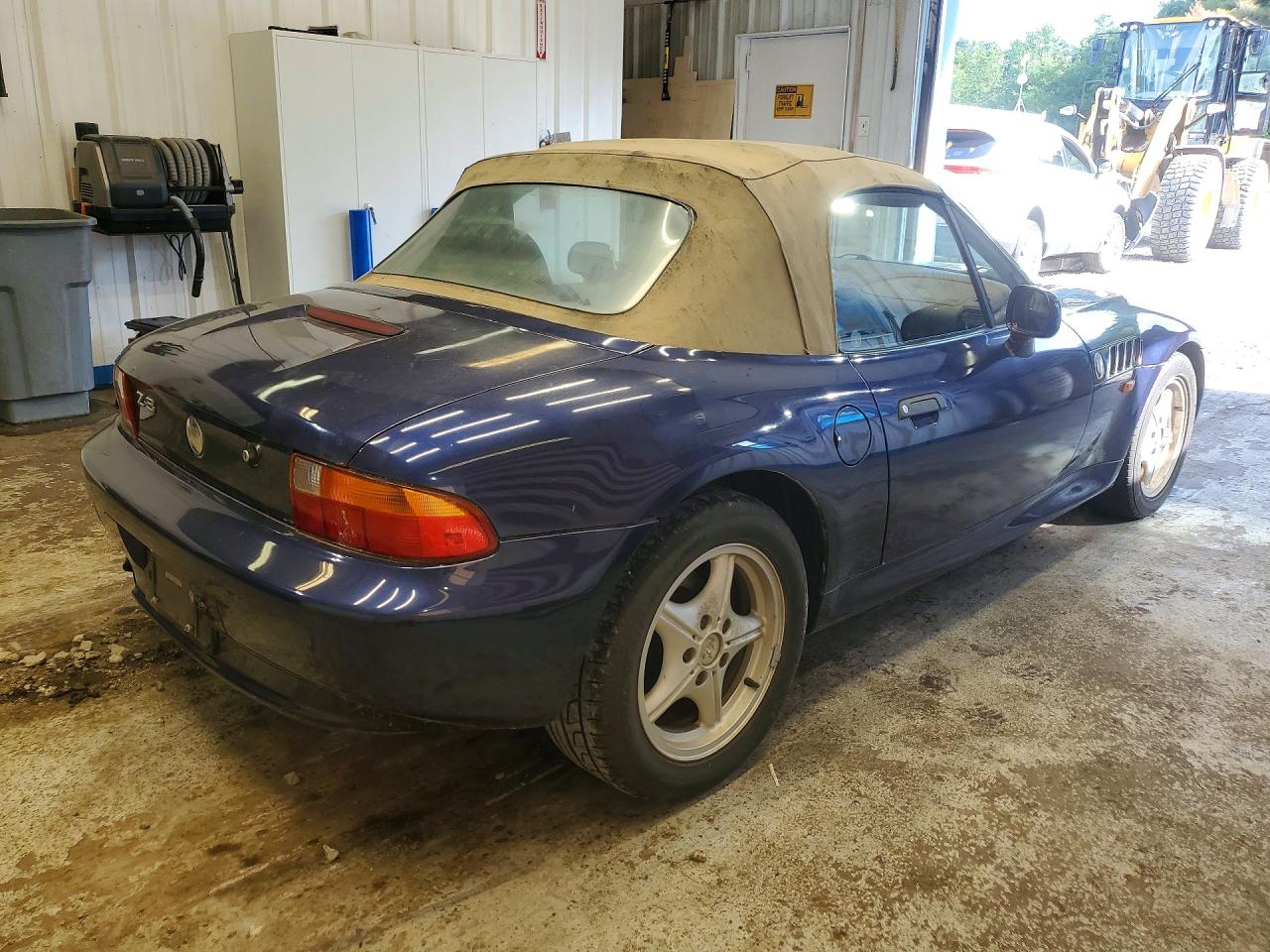 1998 Bmw Z3 1.9 Blue vin: 4USCH732XWLE07842