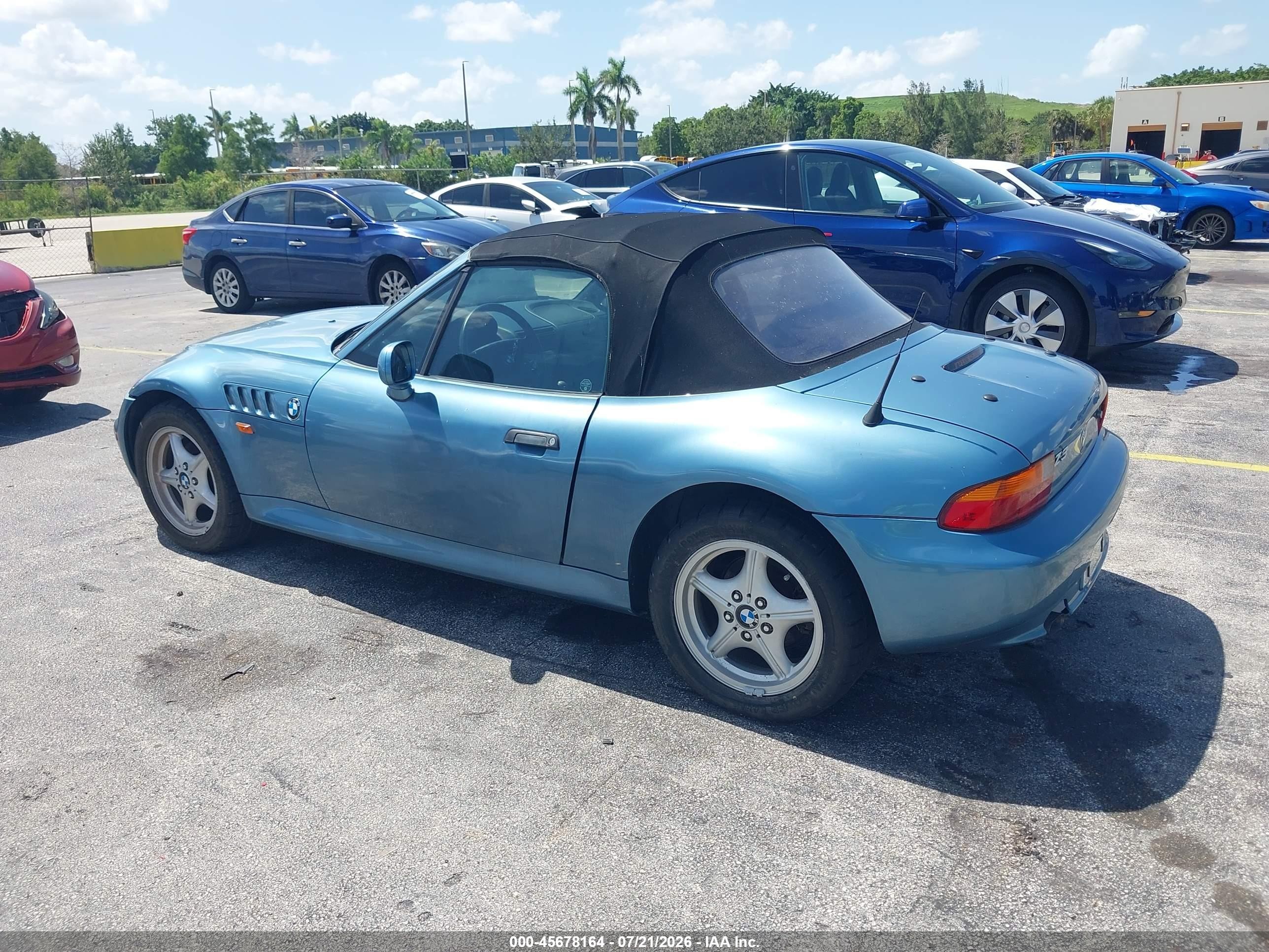 1998 Bmw Z3 1.9 Blue vin: 4USCH7331WLD16628