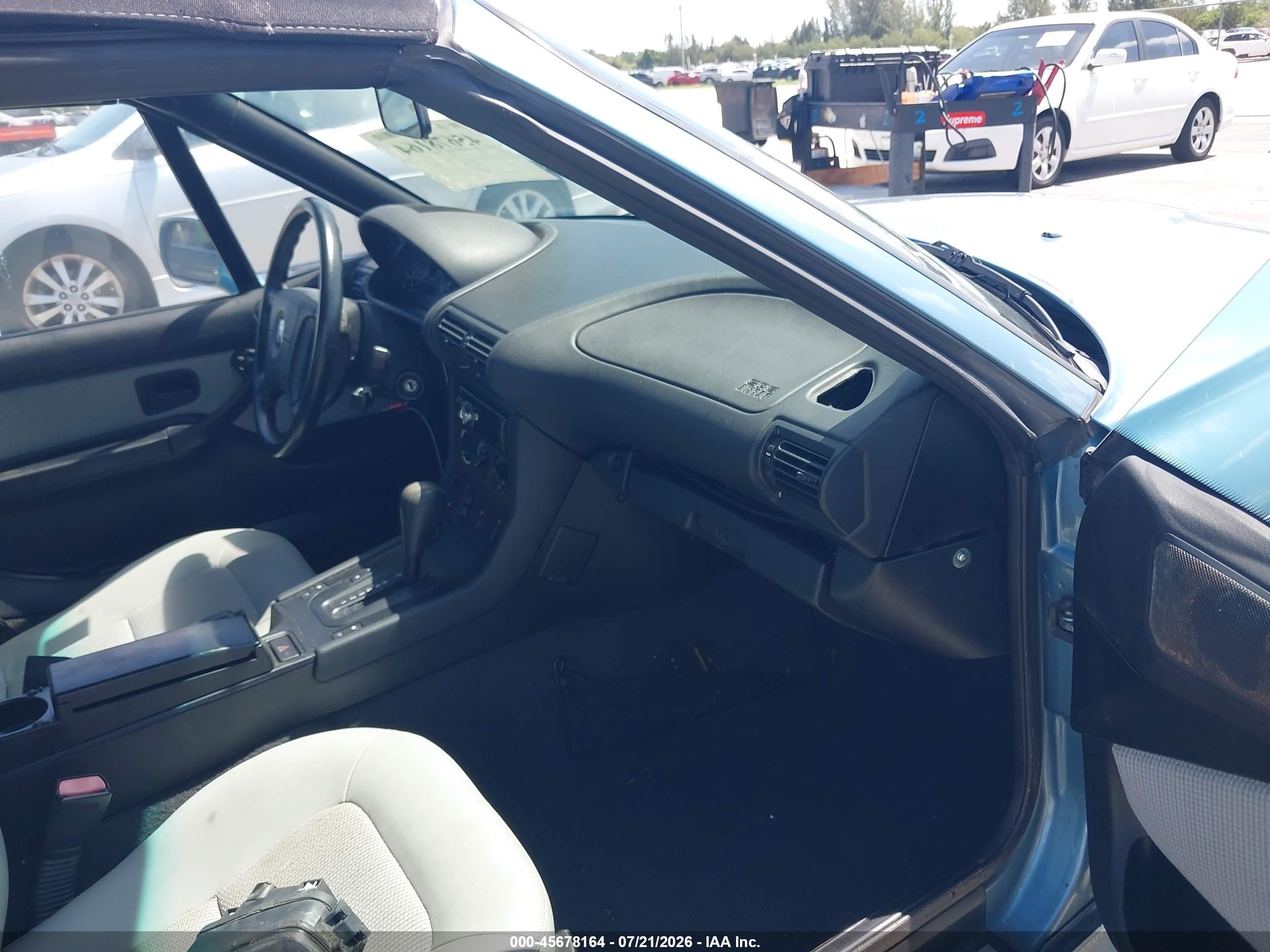 1998 Bmw Z3 1.9 Blue vin: 4USCH7331WLD16628