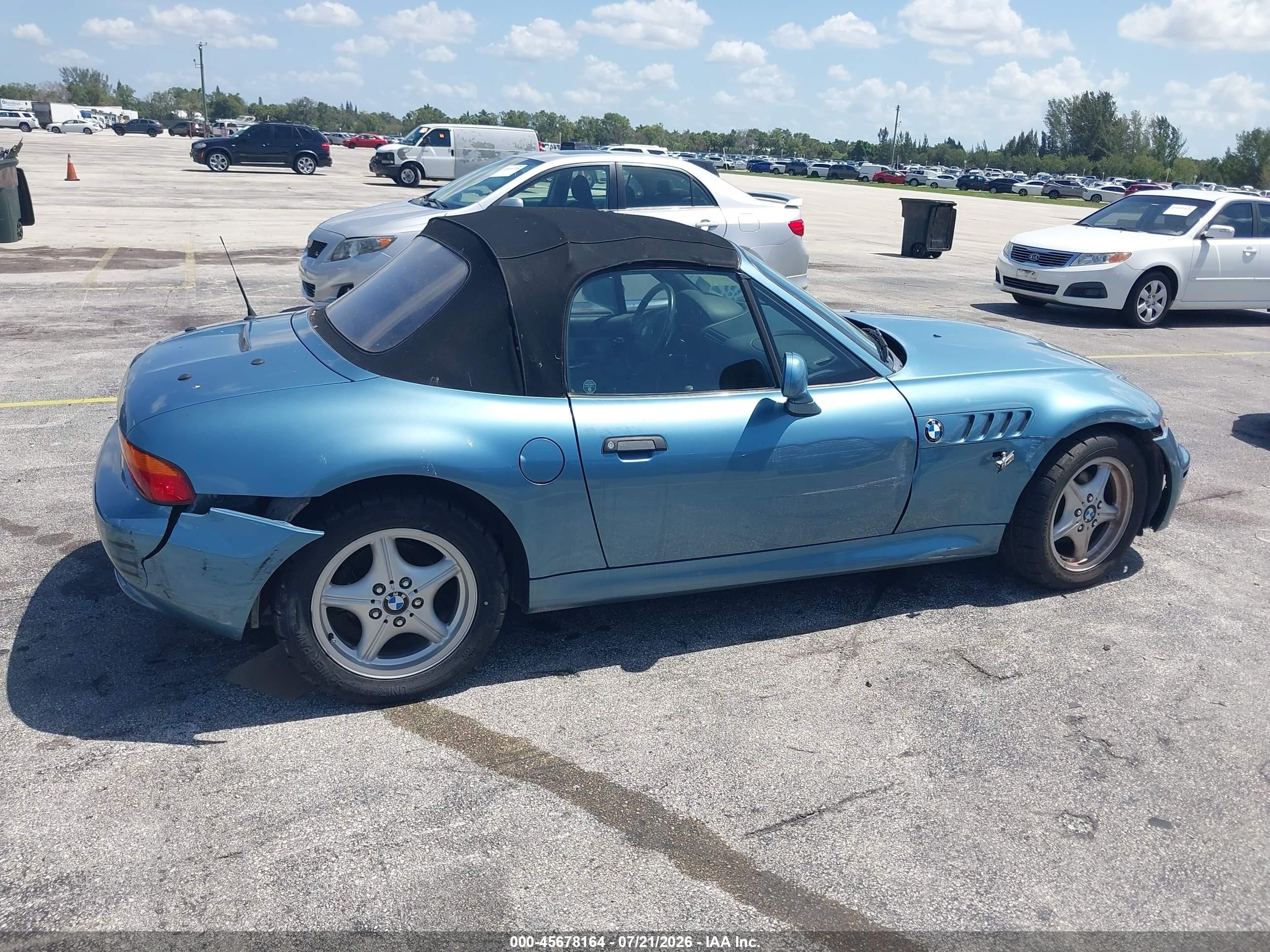 1998 Bmw Z3 1.9 Blue vin: 4USCH7331WLD16628
