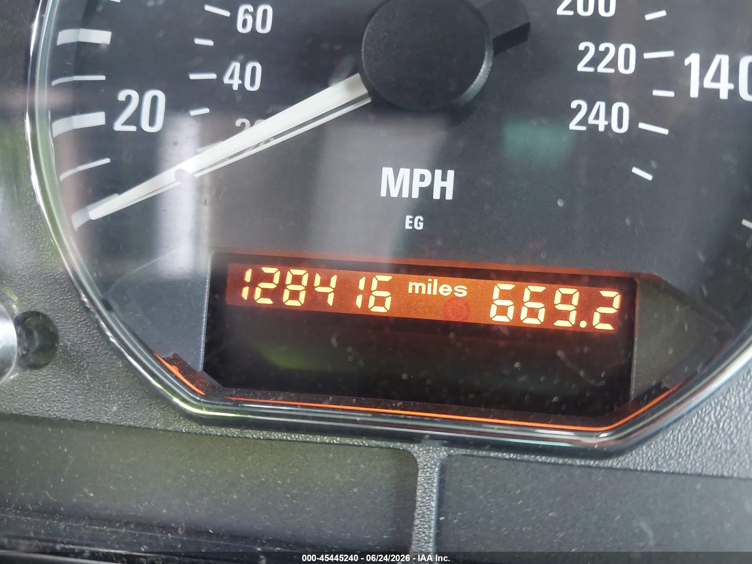 1998 Bmw Z3 1.9 Silver vin: 4USCH7337WLD16715
