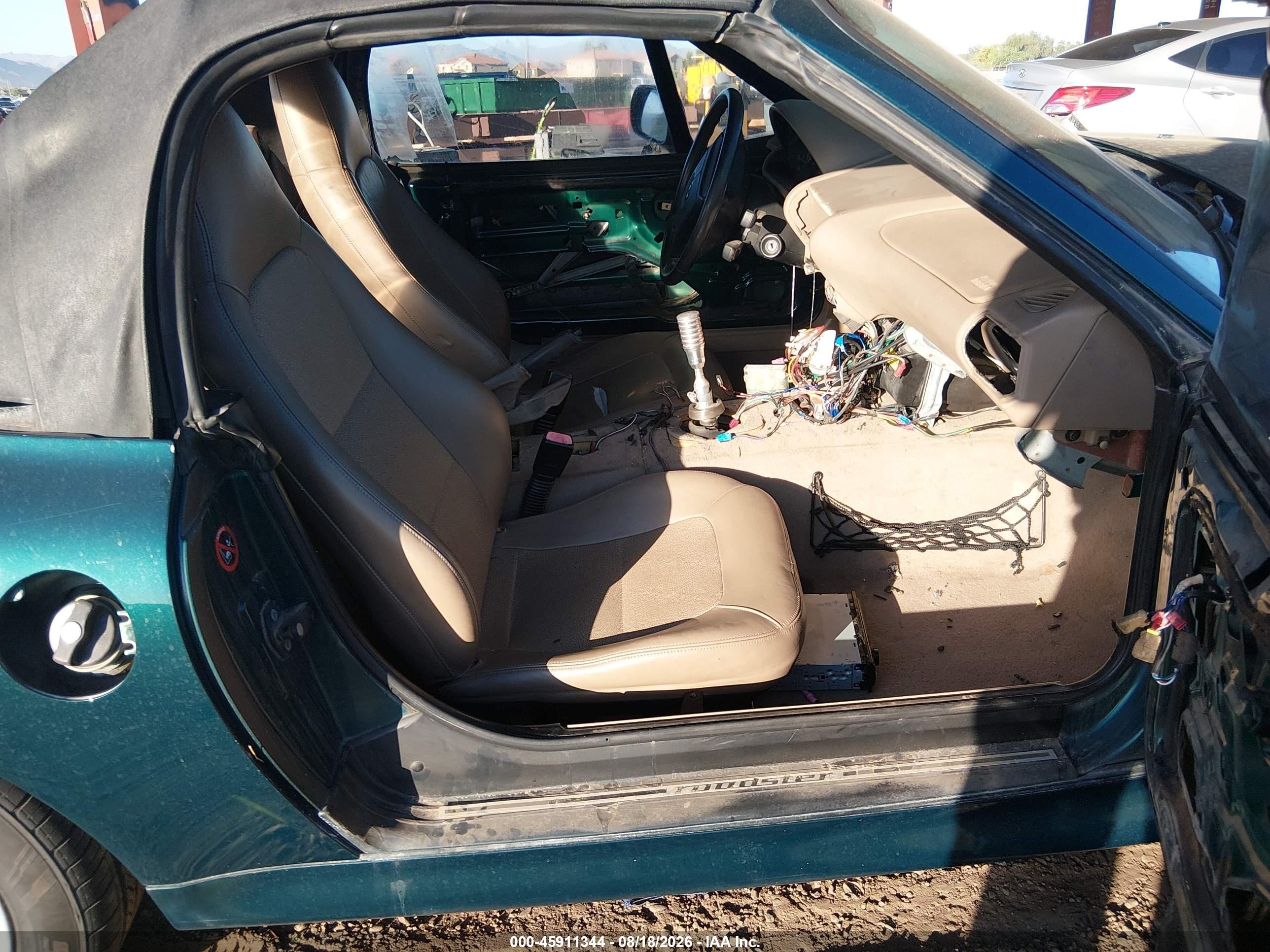 1998 Bmw Z3 1.9 Green vin: 4USCH7338WLE09744