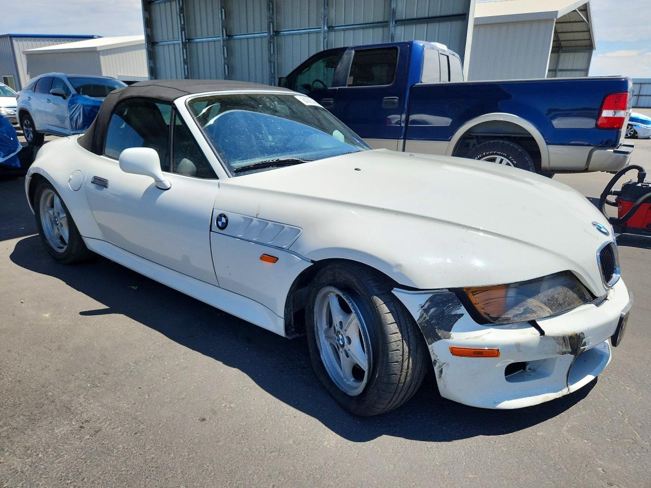 1999 Bmw Z3 2.3 White vin: 4USCH9333XLG01523