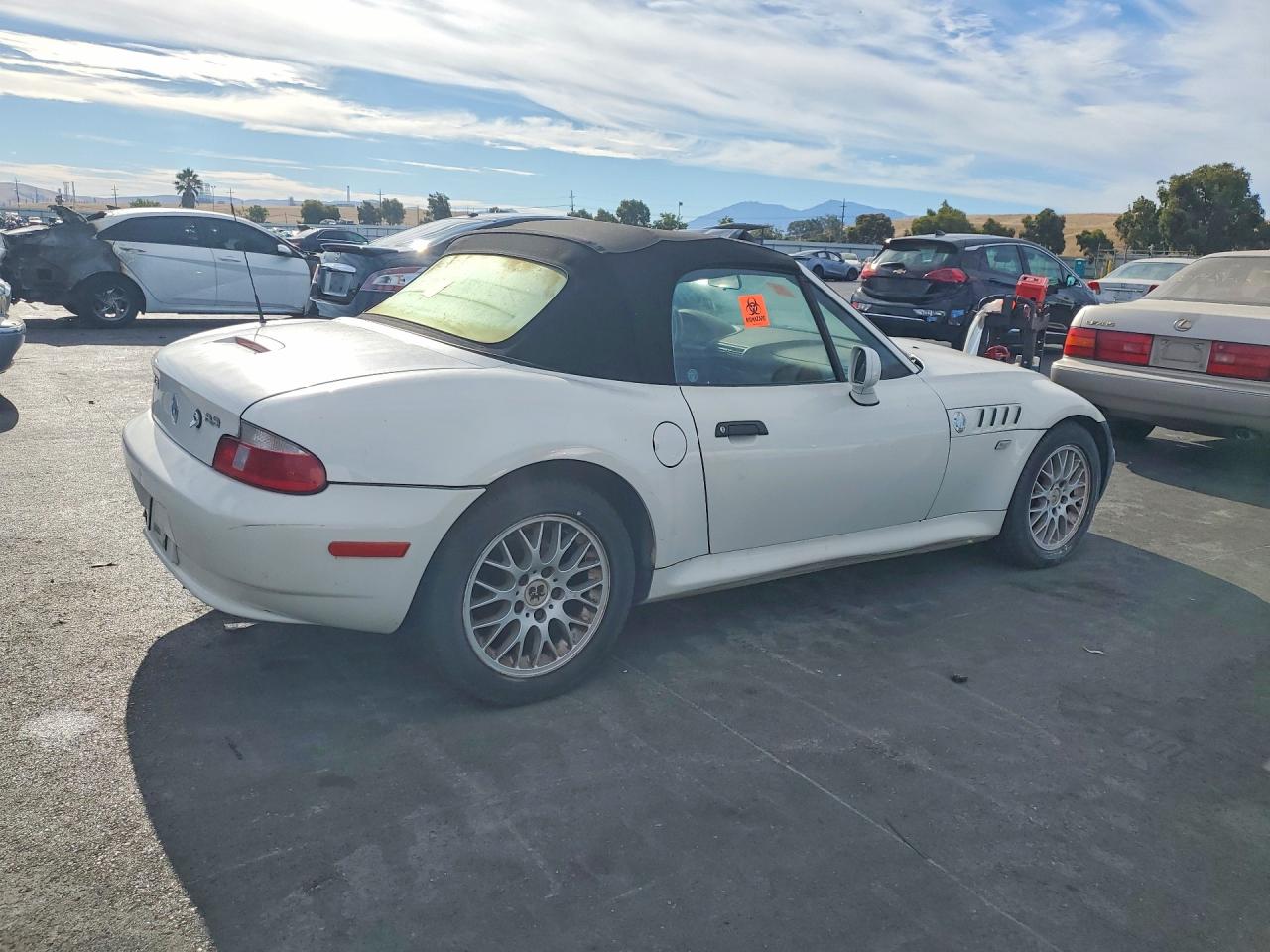 2000 Bmw Z3 2.3 White vin: 4USCH9341YLG02826