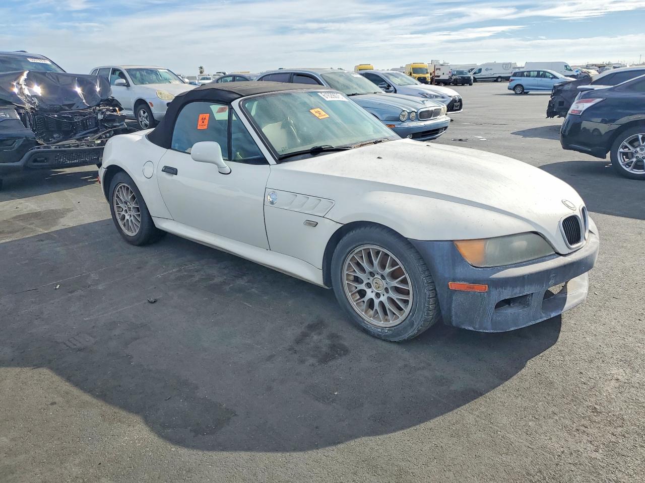 2000 Bmw Z3 2.3 White vin: 4USCH9341YLG02826