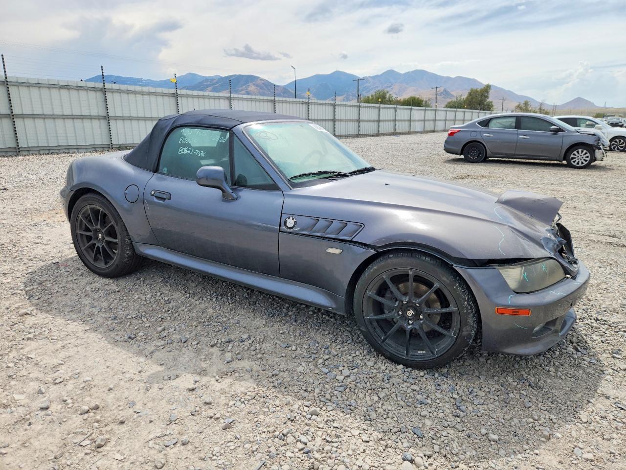 2000 Bmw Z3 2.3 Charcoal vin: 4USCH9341YLG05208