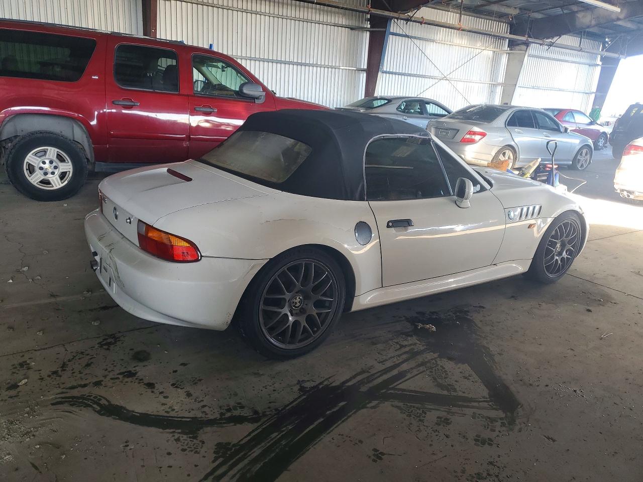 1998 Bmw Motorrad Z3 White vin: 4USCJ3333WLG20573