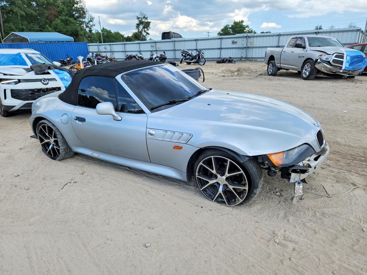 1998 Bmw Z3 2.8 Silver vin: 4USCJ3339WLG20044