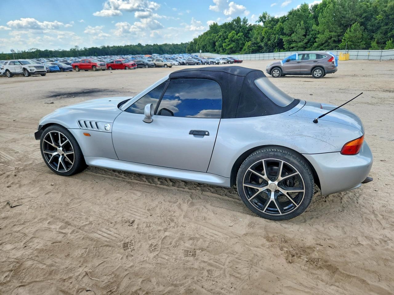 1998 Bmw Z3 2.8 Silver vin: 4USCJ3339WLG20044