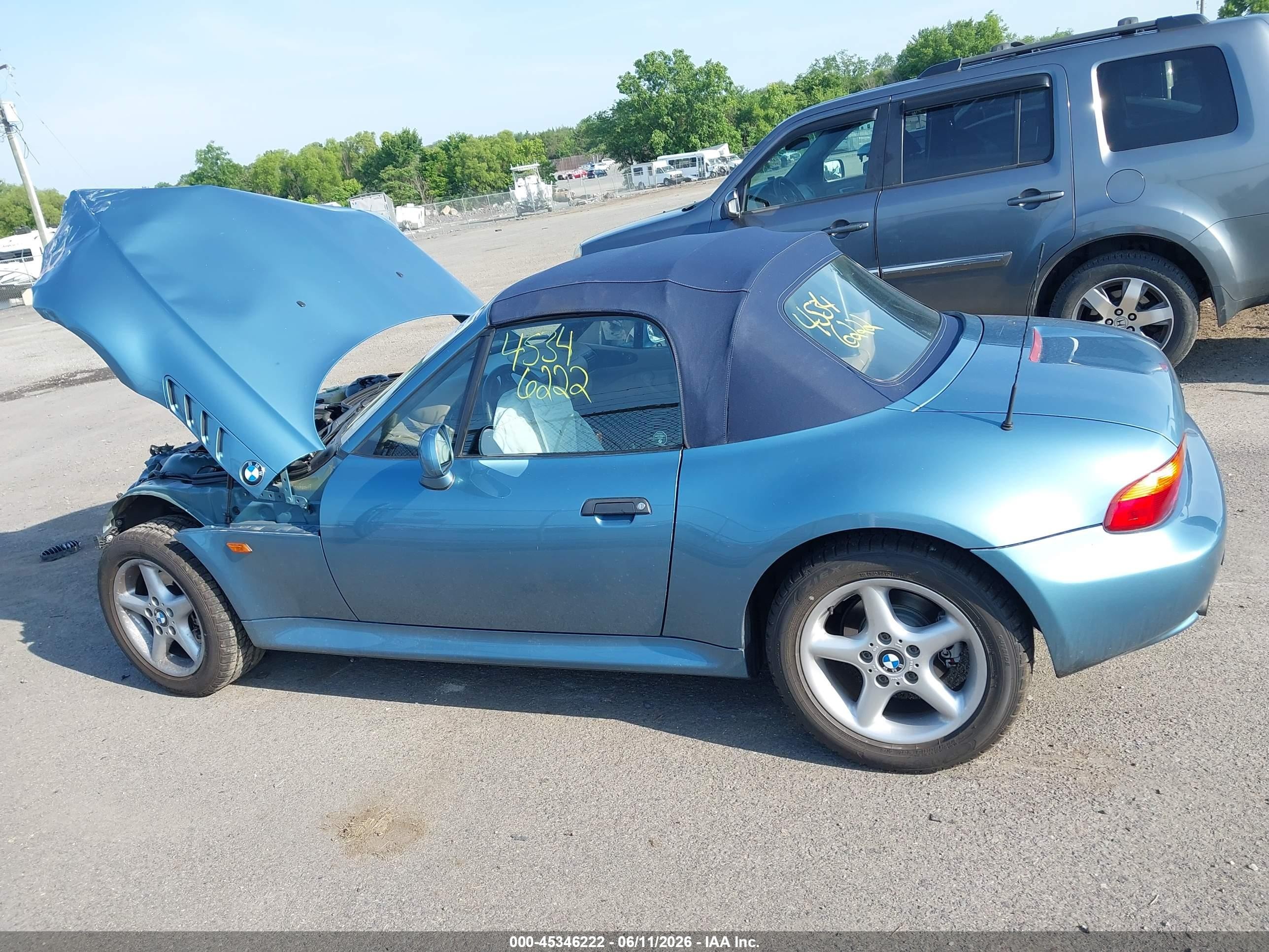1998 Bmw Z3 2.8 Blue vin: 4USCJ333XWLG20067