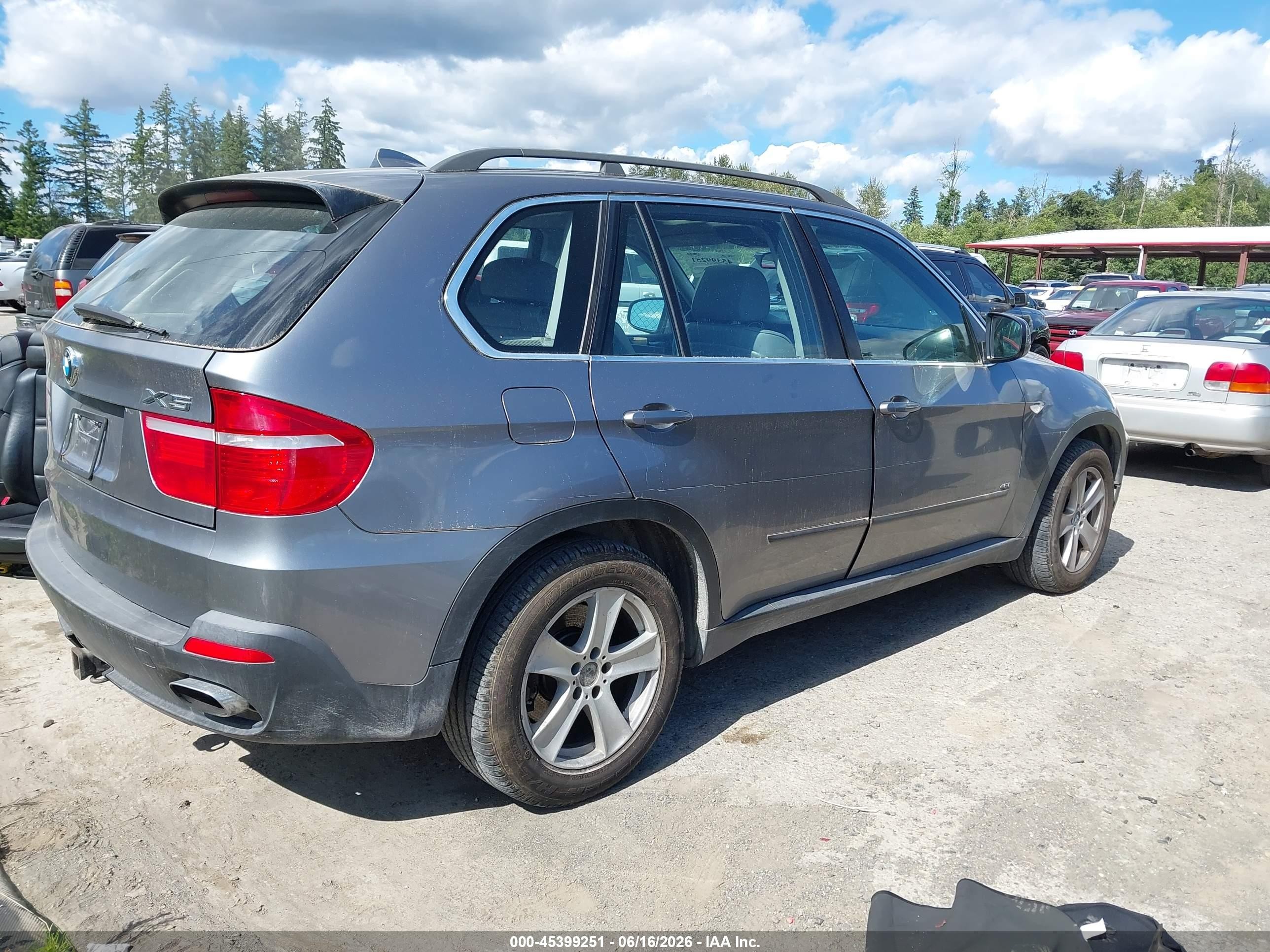 2007 Bmw X5 4.8i Silver vin: 4USFE83597LY65568