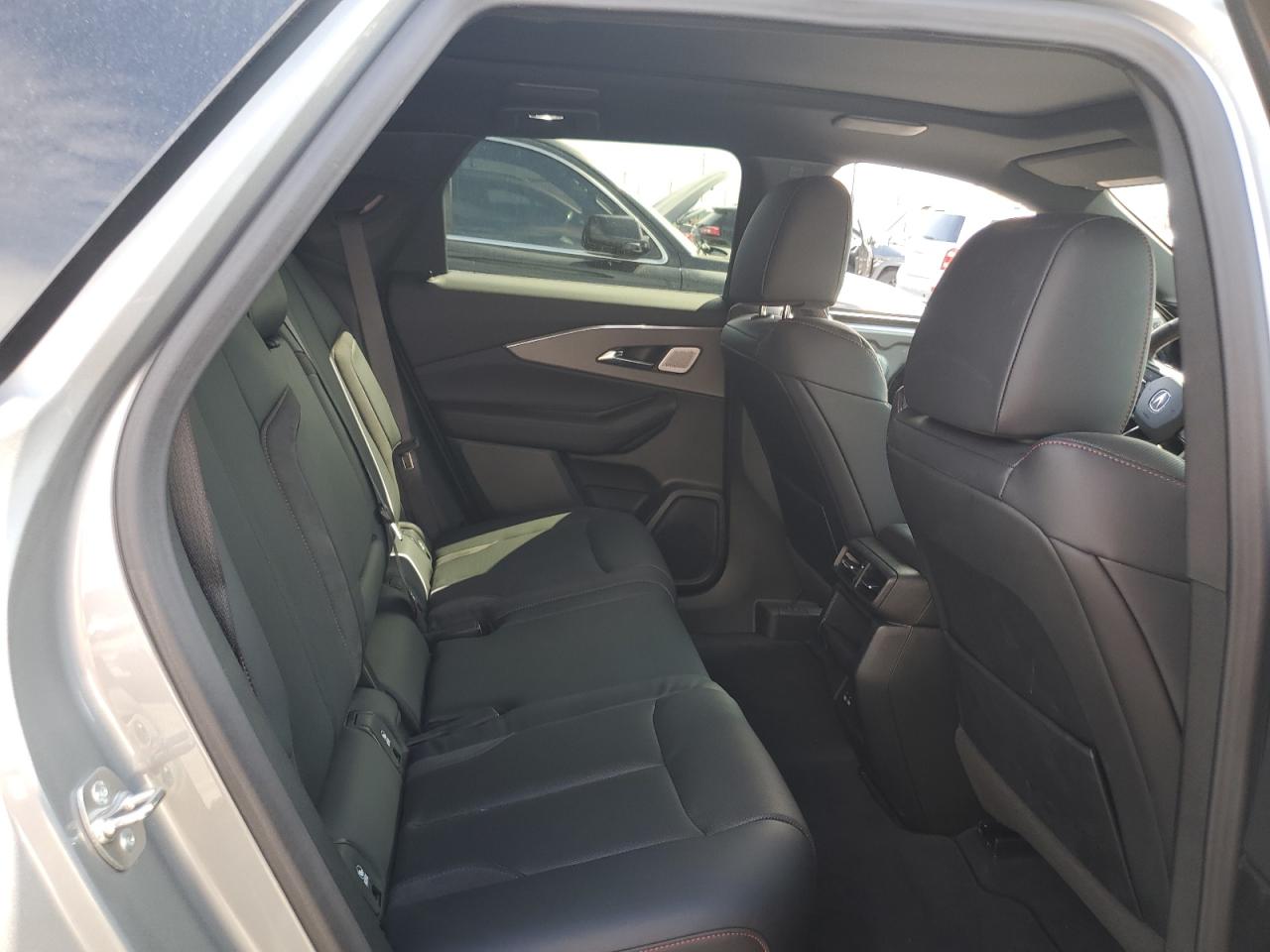 2024 Acura Zdx A-spec Silver vin: 4W5KHNRL2RZ509014