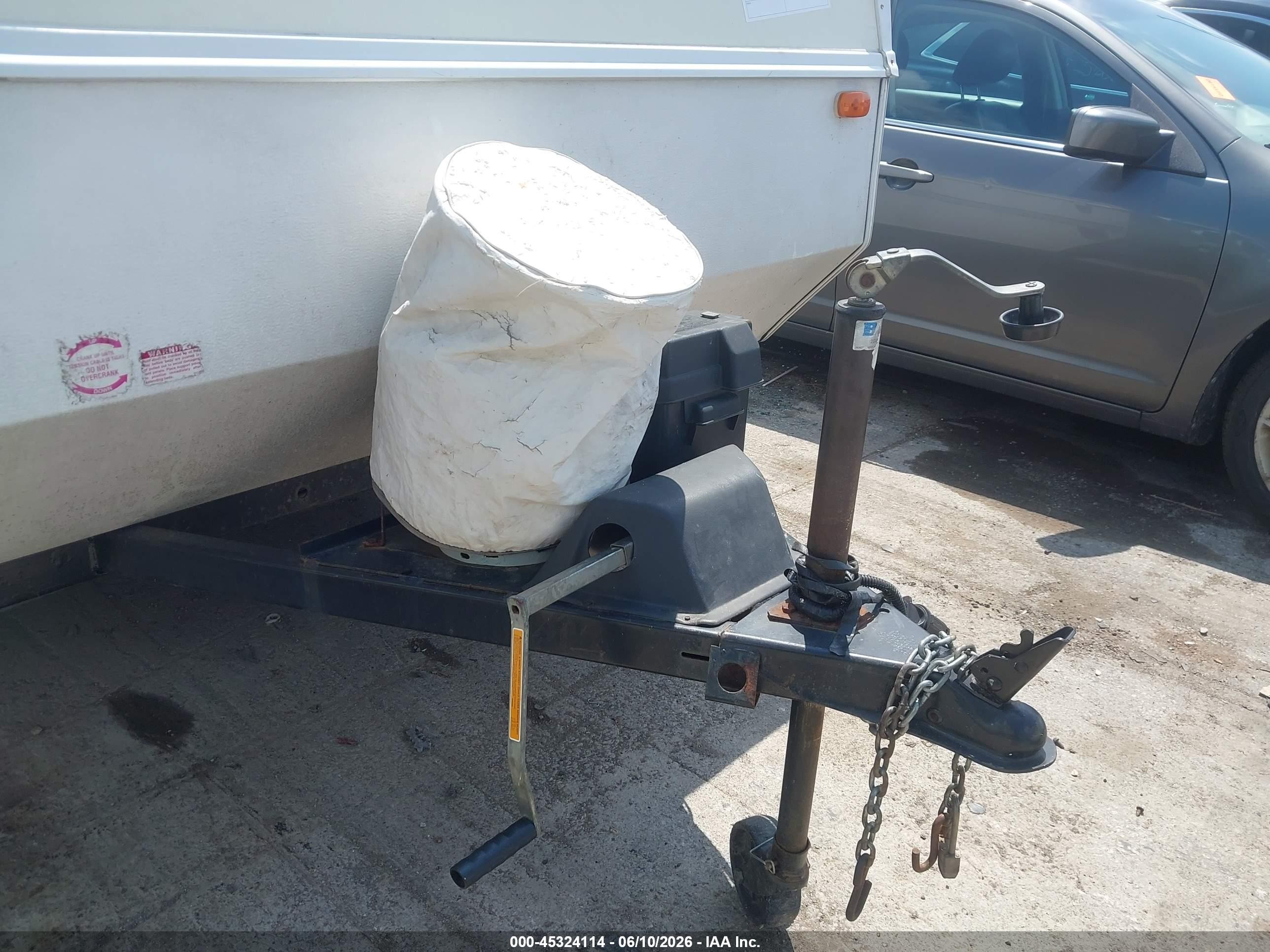 2004 Forest River Rockwood Freedom White vin: 4X4CFM4124D257059