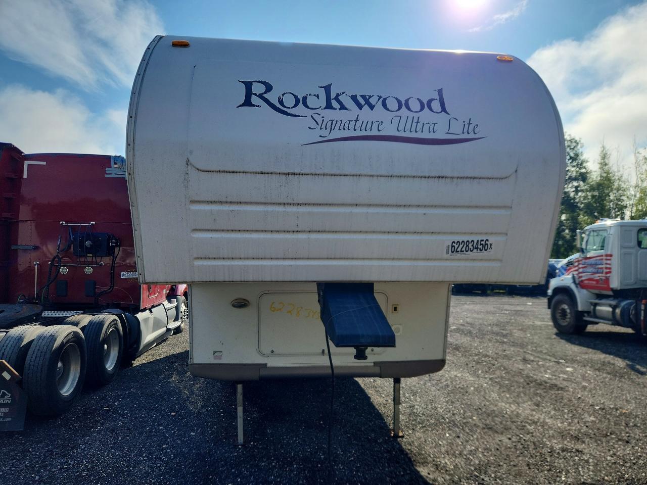 2007 Forest River Rockwood Lite Weight Trailers White vin: 4X4FRLD287D813726