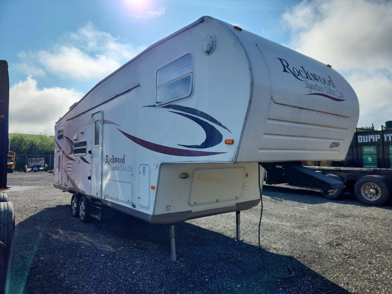 2007 Forest River Rockwood Lite Weight Trailers White vin: 4X4FRLD287D813726
