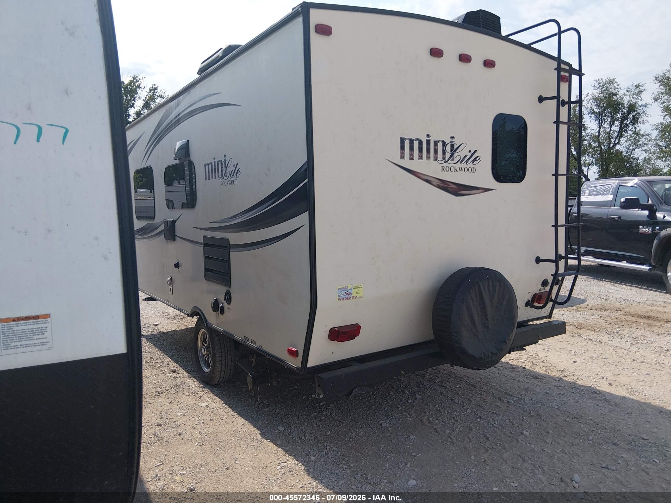 2015 Forest River Rockwood   Beige vin: 4X4TRLU16FD404990