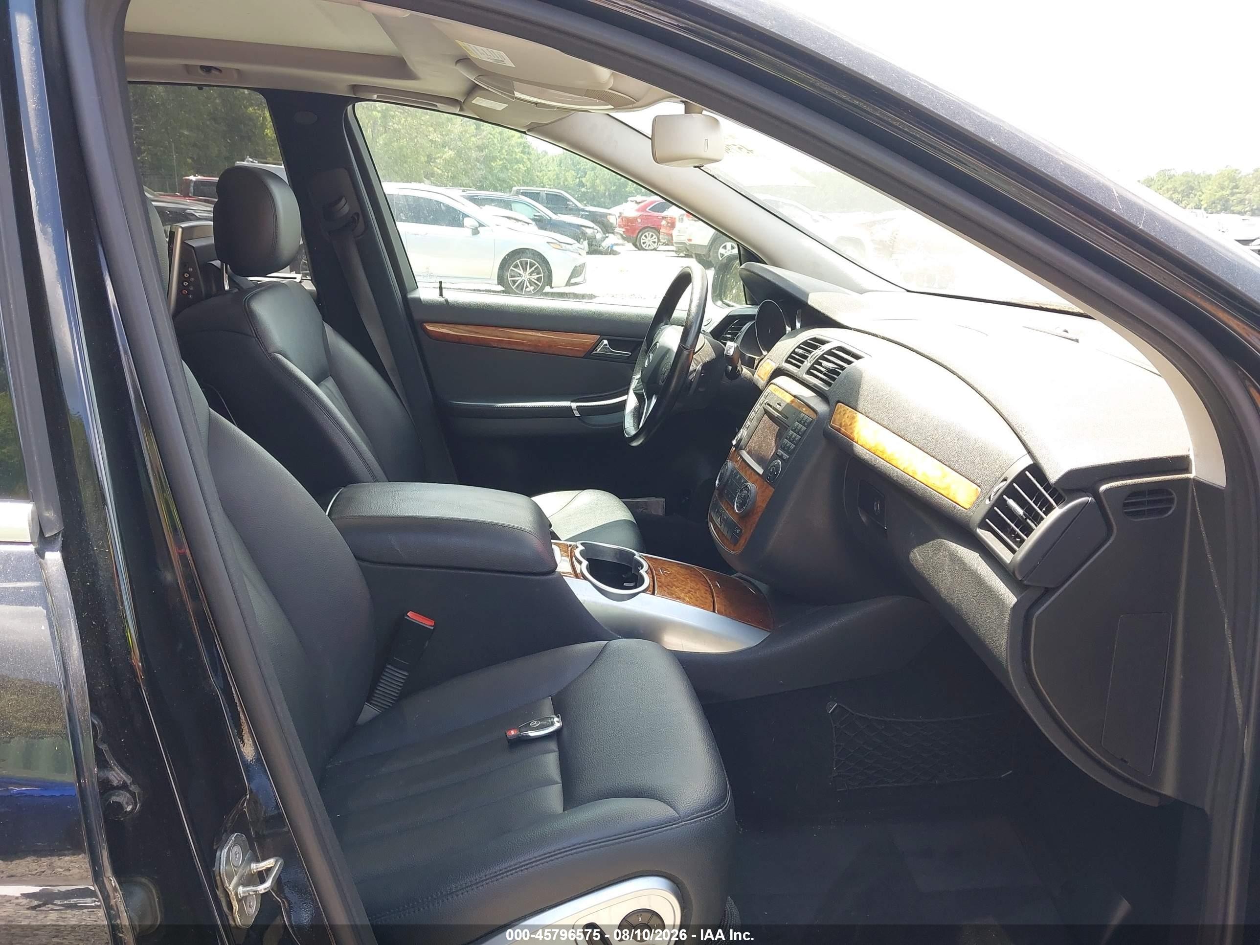 2009 Mercedes-benz R 350 4matic Black vin: 4jgcb65e99a096020