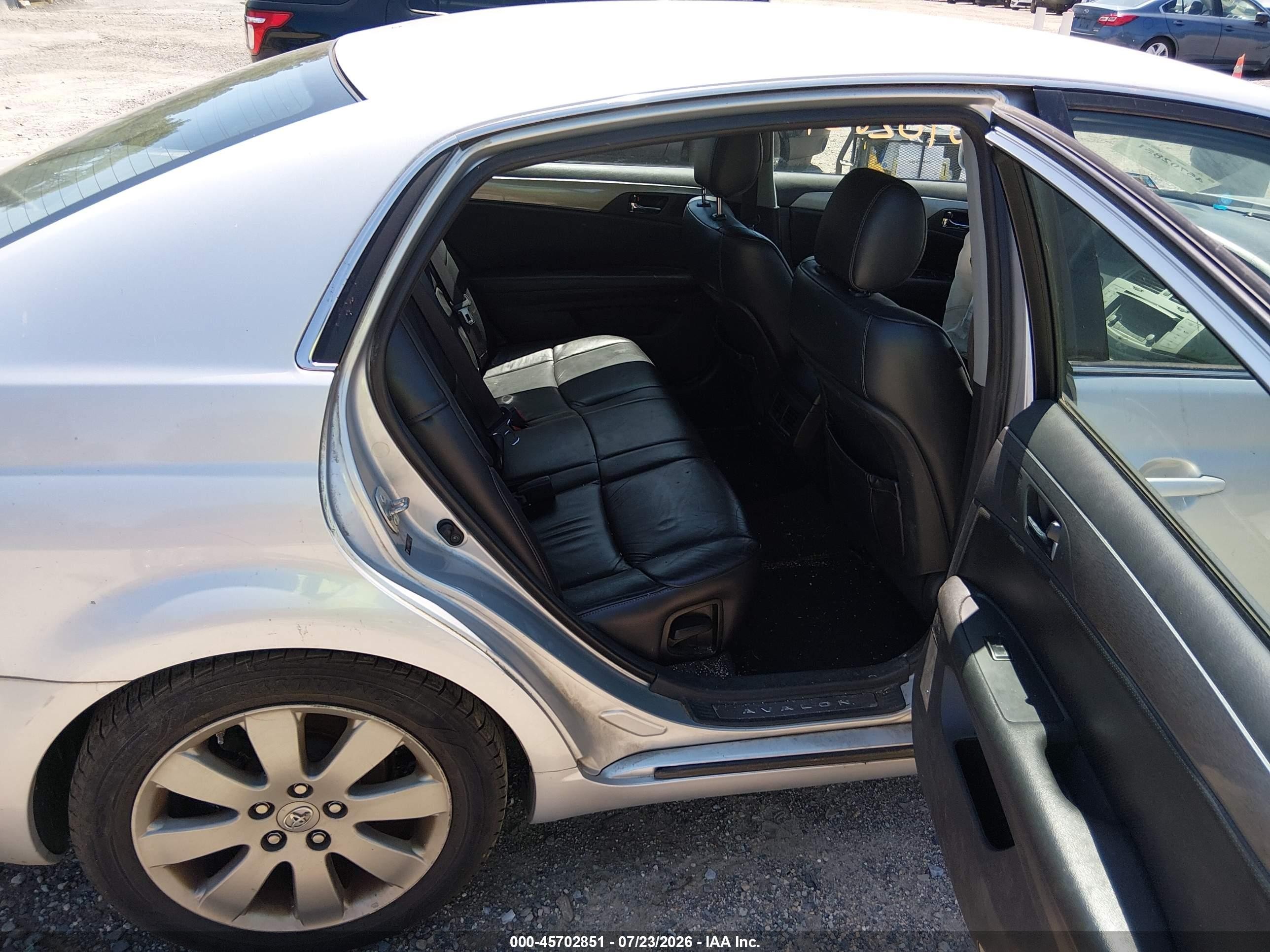 2007 Toyota Avalon Touring Silver vin: 4t1bk36b37u202701