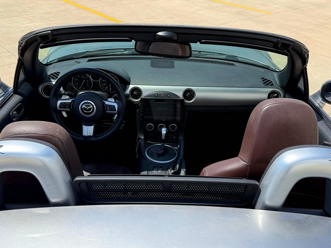 2009 Mazda Mx-5 Miata Silver vin: JM1NC26F290204381