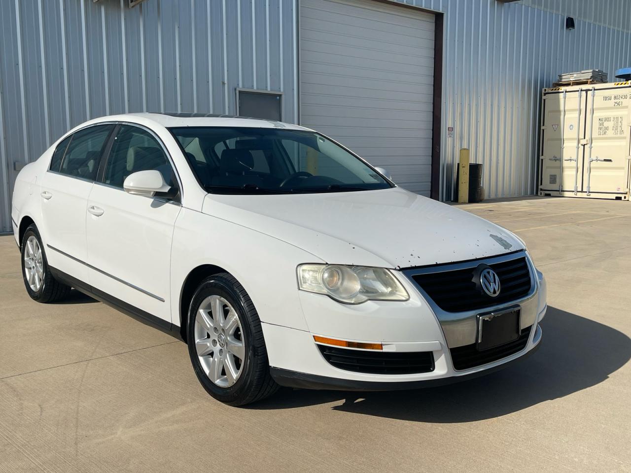 2006 Volkswagen Passat 2.0t Белый vin: WVWAK73C36P169054