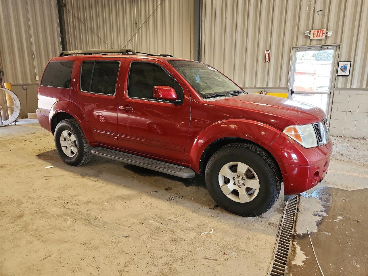 2006 Nissan Pathfinder S Red vin: 5N1AR18W86C607677