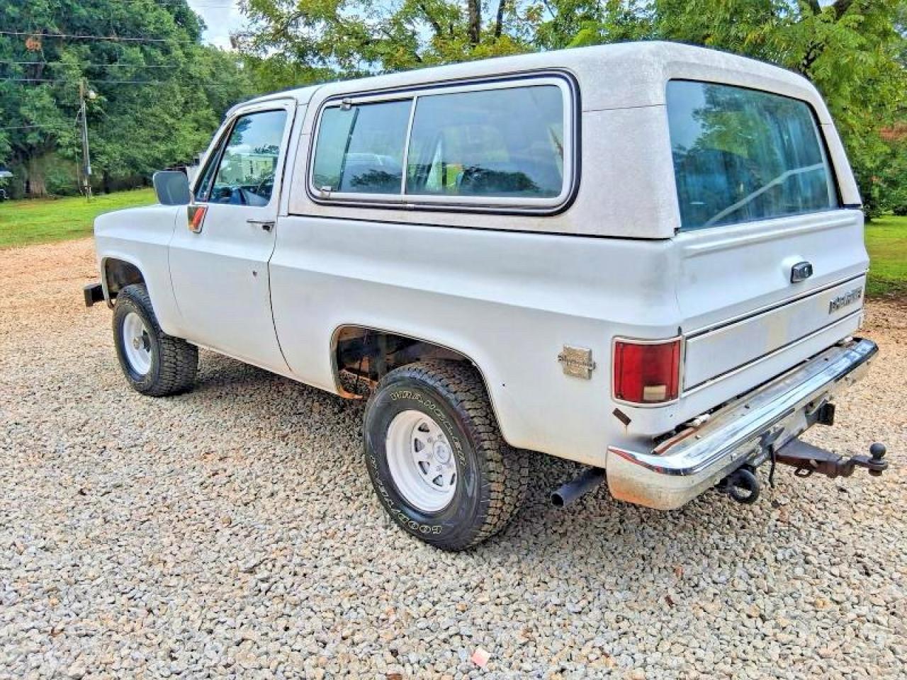 1983 Chevrolet Blazer K10 White vin: 1G8EK18L4DF11358