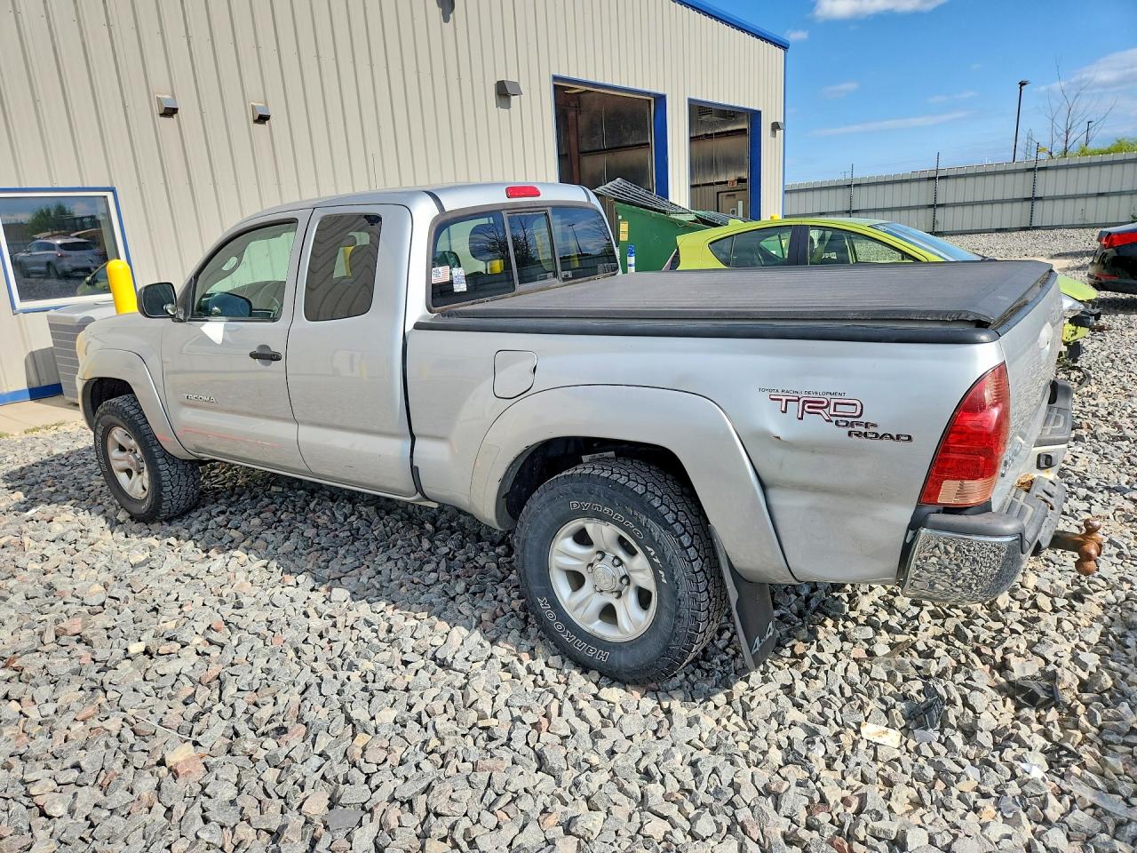 2007 Toyota Tacoma V6 Silver vin: 5TEUU42N27Z344798