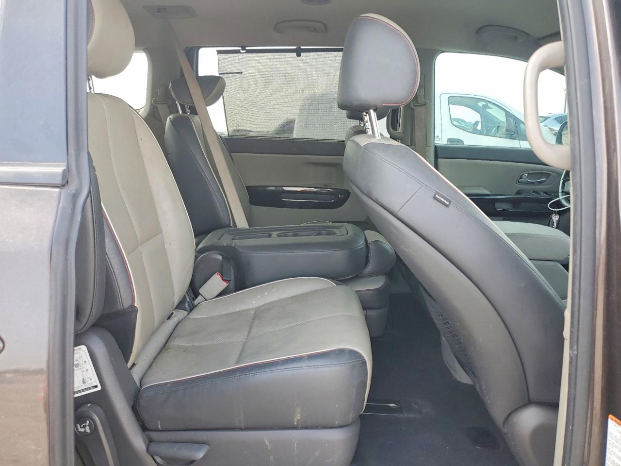 2015 Kia Sedona Ex Tan vin: KNDMC5C11F6023691