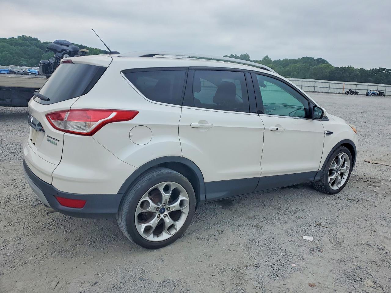 2015 Ford Escape Titanium White vin: 1FMCU0J95FUB04785