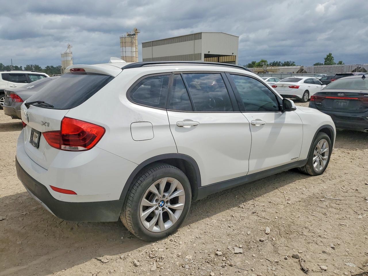2014 Bmw X1 Xdrive28i Белый vin: WBAVL1C50EVY20659
