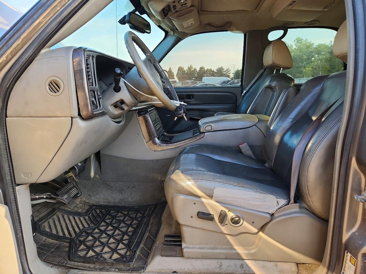 2005 Gmc Yukon Denali Gray vin: 1GKEK63U55J117452