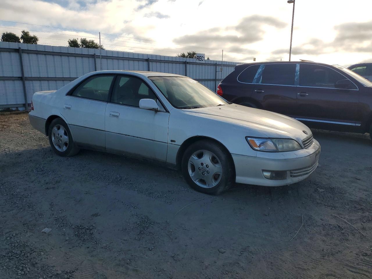 2001 Lexus Es 300 White vin: JT8BF28G710321859