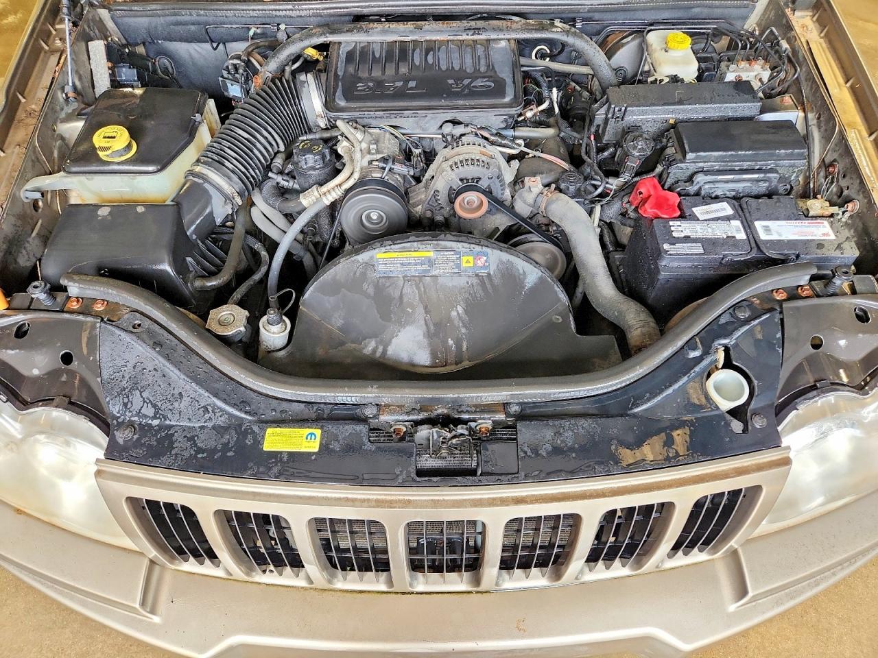 2006 Jeep Grand Cherokee Laredo Tan vin: 1J4GR48KX6C311938