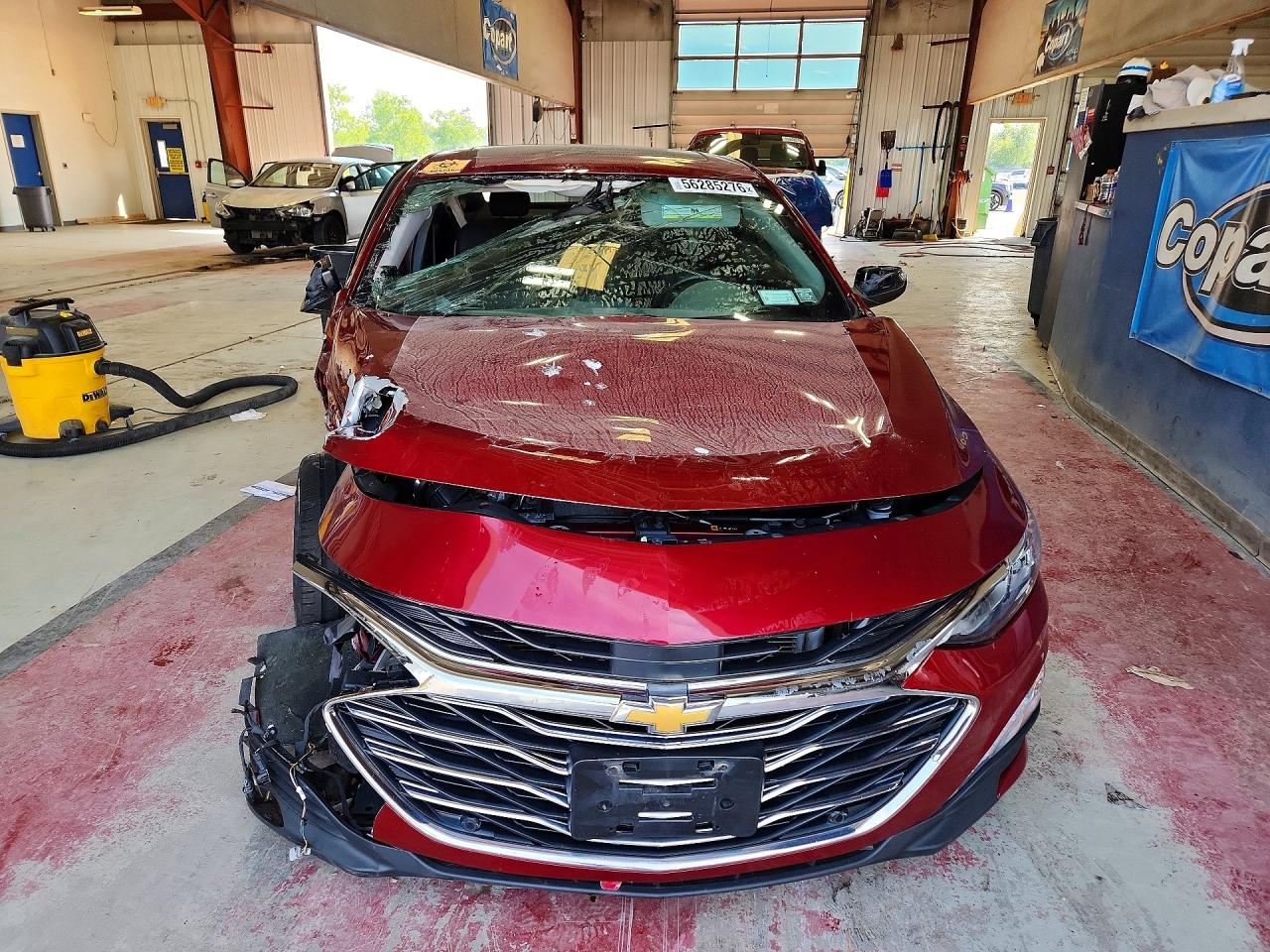 2020 Chevrolet Malibu Premier Красный vin: 1G1ZE5SX5LF020268