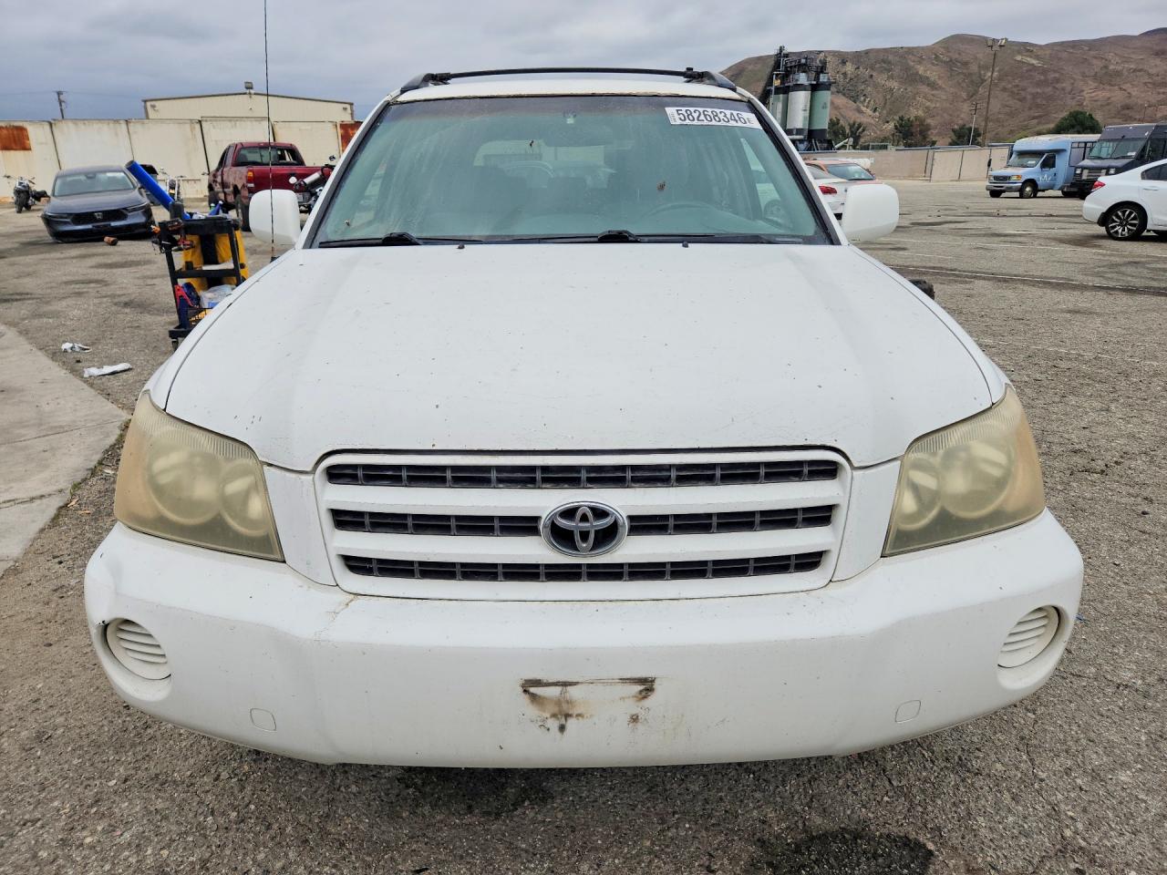 2003 Toyota Highlander Base White vin: JTEGD21A830066091