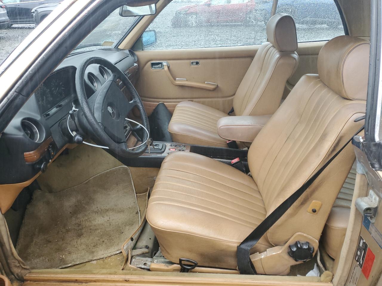 1984 Mercedes-benz 300 Cdt Золотой vin: WDBAB53A1EA138940
