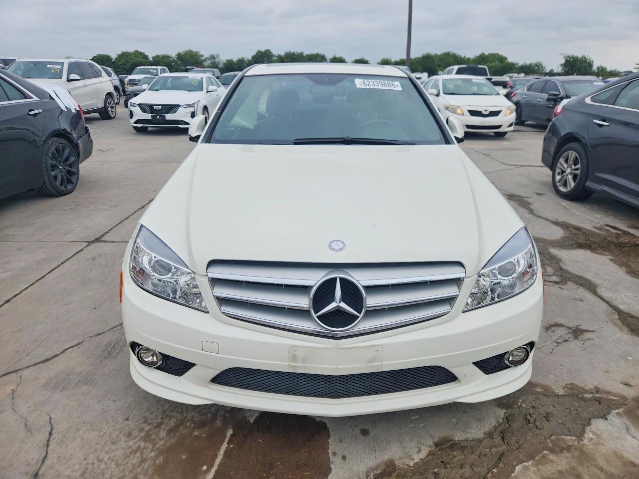 2008 Mercedes-benz C 300 White vin: WDDGF54X18R035287