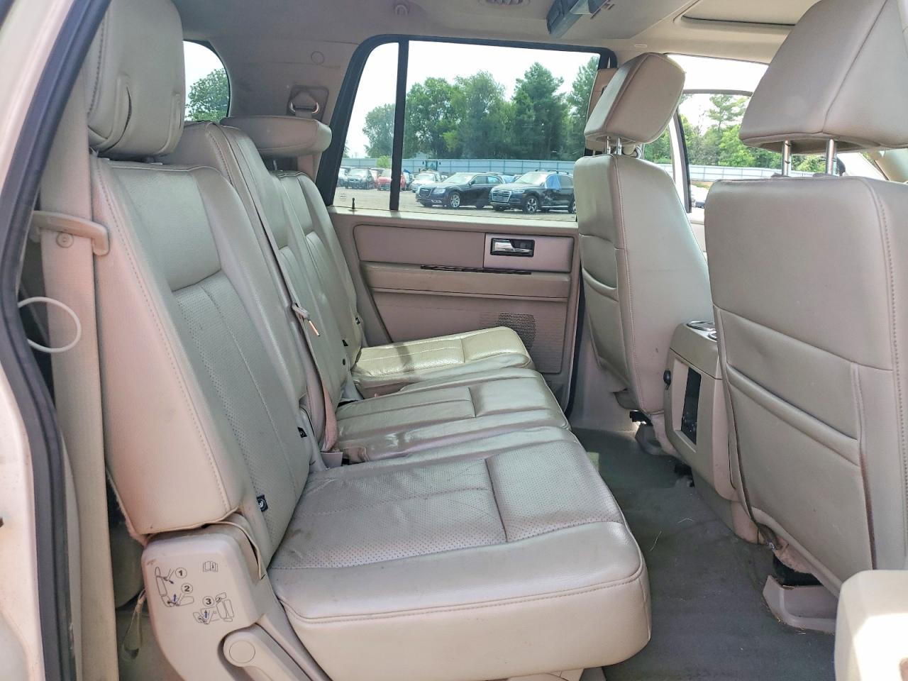 2007 Ford Expedition El Limited White vin: 1FMFK20567LA08197