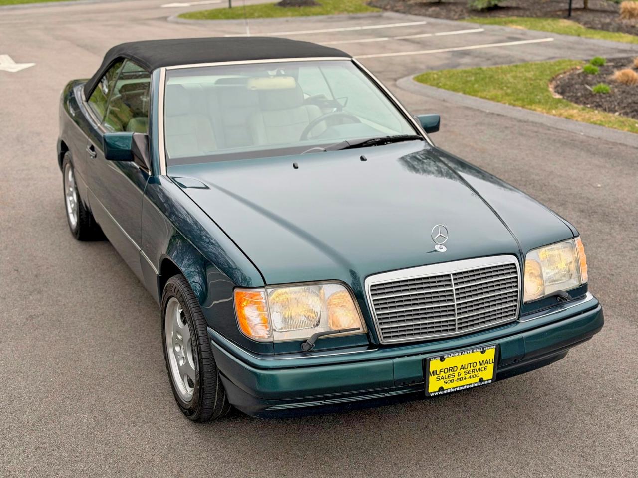 1995 Mercedes-benz E 320 Blue vin: WDBEA66E8SC282817